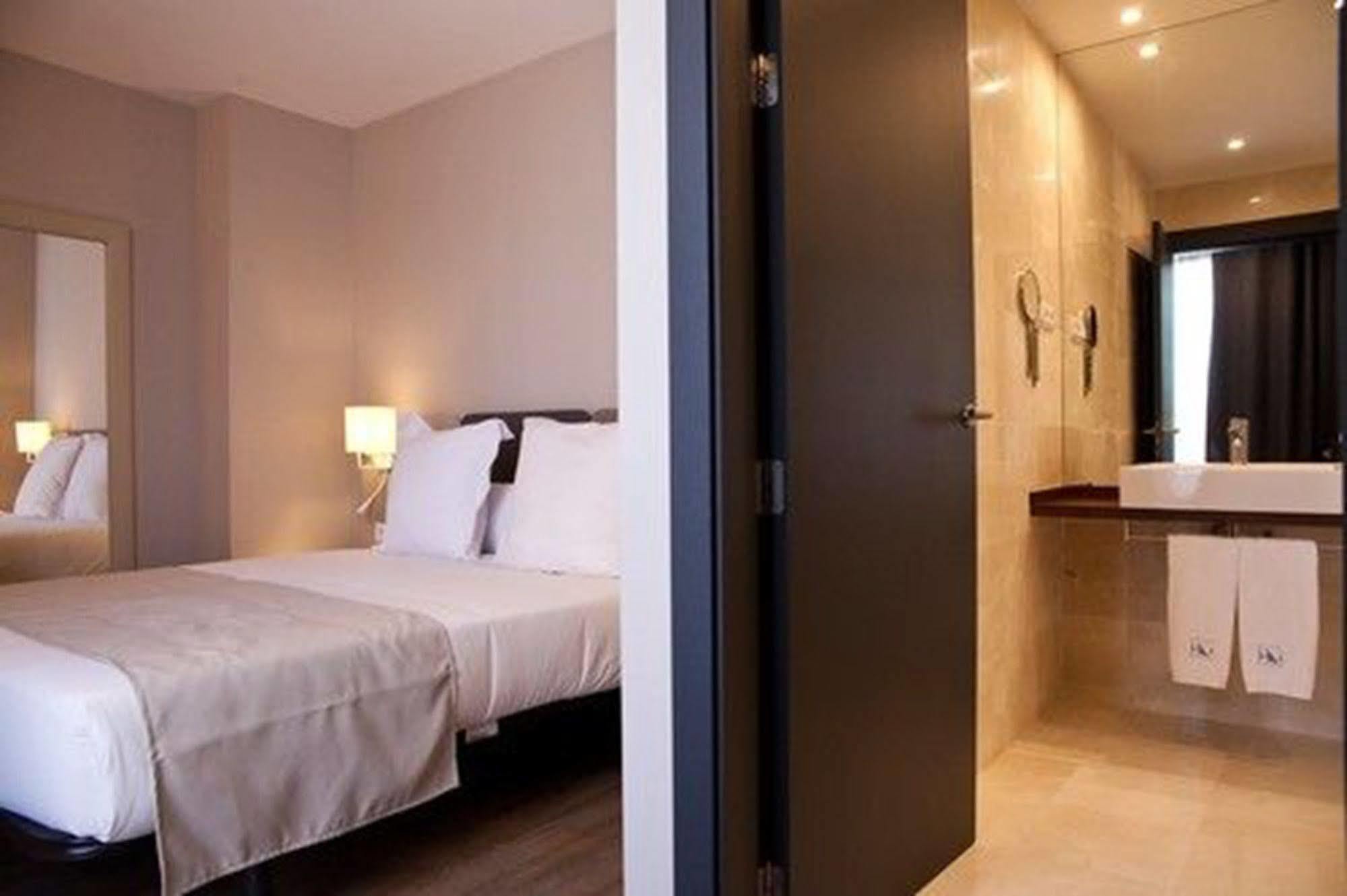 Hotel Ramblas 3*